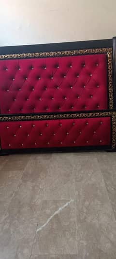 bed dressing side table matters