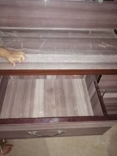 dressing table