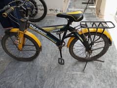 sports thunder bicycle in new condition