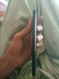 Infinix hot 9 gb 4-64 condition 10 by 9