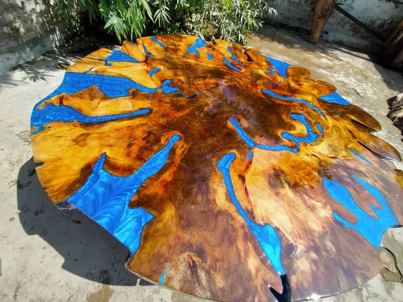 epoxy resin luxury dinning tables contact 033.287. 098.77 13