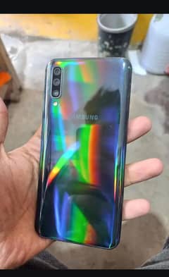 samsung a50 4\128 official pta approved exchange or sale