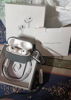 earphones new condition 10/10