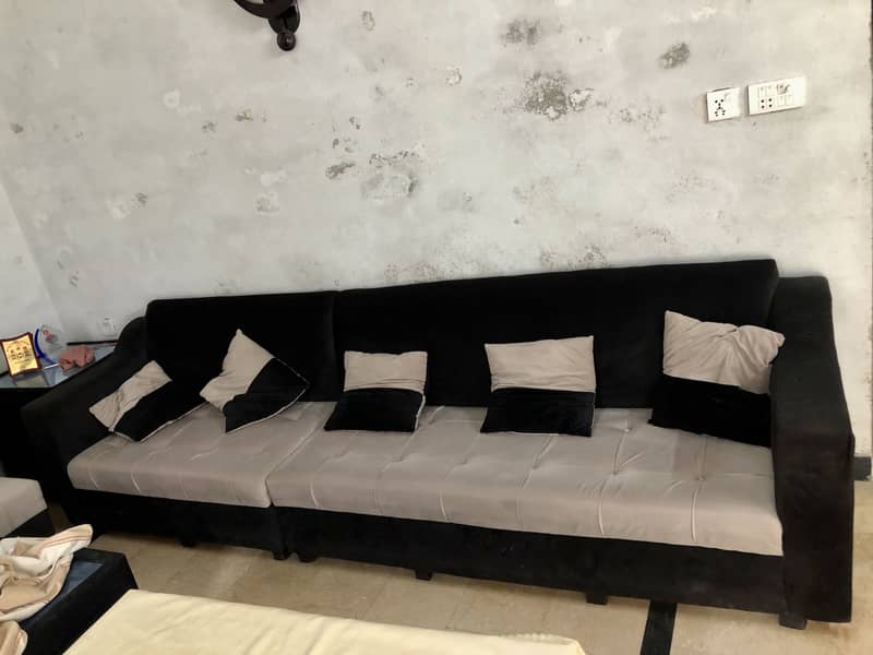 10/10 condition with 3 tables FREE 0
