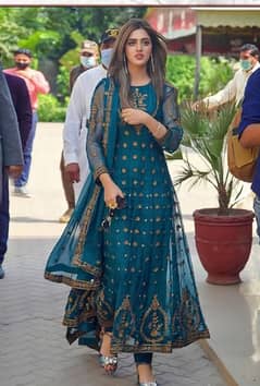 Ready to wear maxi
