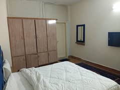 1 kingsize unfurnished bedroom available for rent