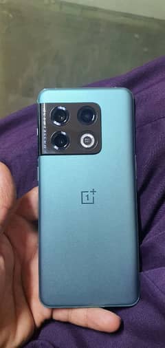 One plus 10 pro dual 10 by 9 only sell no exchang. 8+4 Ram 256 Room.