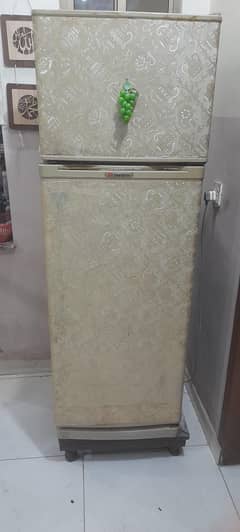 Dawlance refrigerator for urgent sale from multan