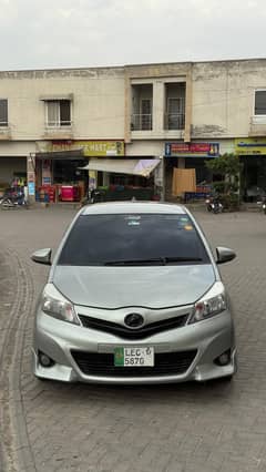 TOYOTA VITZ 2014