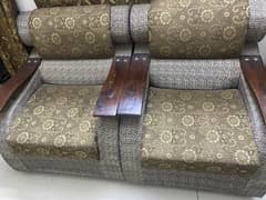 5 seater Comfortable Sofa set For sale