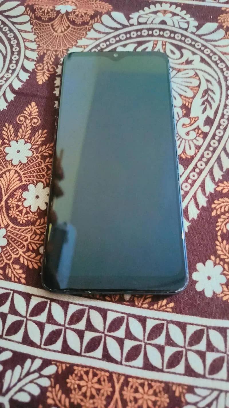 this is oppo f17 phone new condition mobile no problem in mobile 0