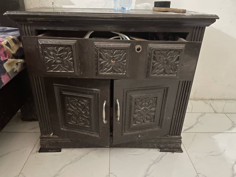 Double bed with side table and dressing table without mattress 5