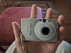 Canon PowerShot SD1000 Digital ELPH