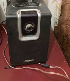 audionic woofer sound acha he chote spkr nhe he