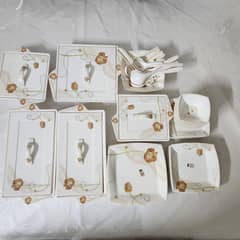 Malamine Dinner Set 8 Person New Condition