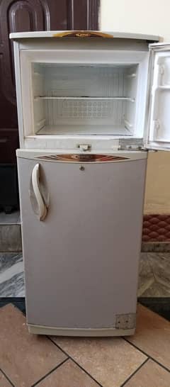 Refrigerator Waves