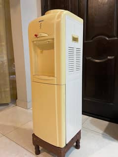 Water Dispenser Orient Very Good Condition