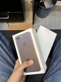 Iphone 7 plus 10/10 pta with full box