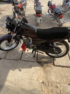 Yamaha YB 125Z 2022