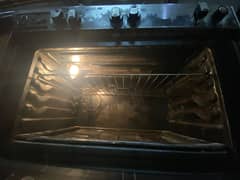 4 Burner Gas Cooking Range with Oven – Good Condition