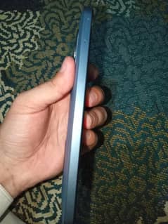 realme C63