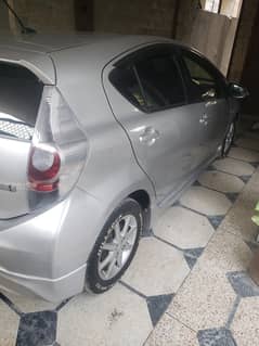 Toyota Aqua Hybrid 2013/ 2017 with Heated seats (Urgent Sale)
