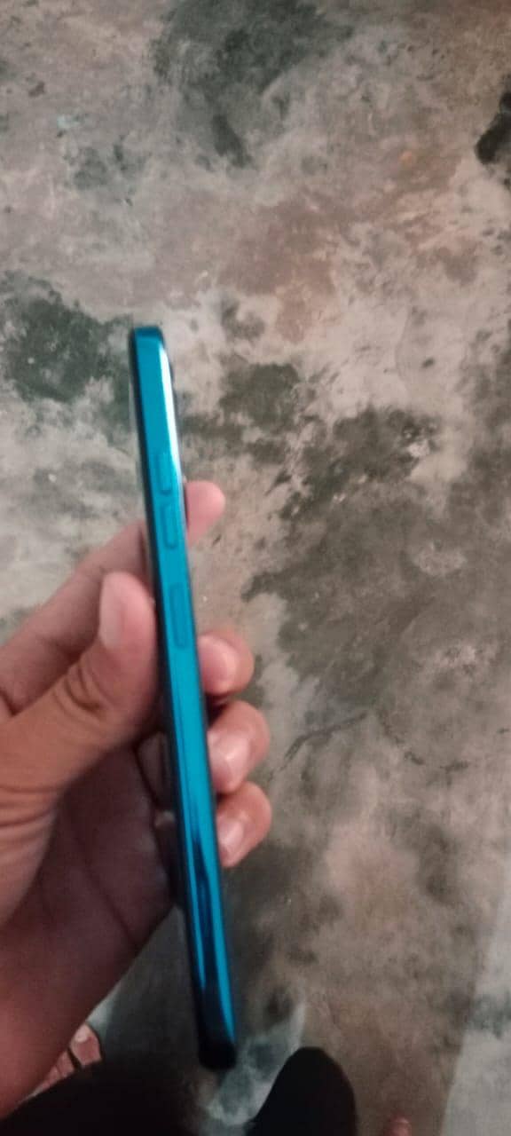 Tecno spark 10c 8 gb 128 memory 2