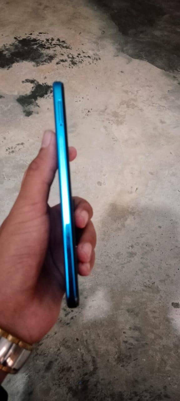 Tecno spark 10c 8 gb 128 memory 3