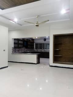 F-15: 14 Marla Ground portion available for Rent