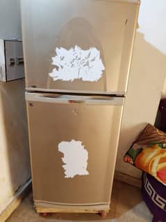 Fridge urgent forbsale