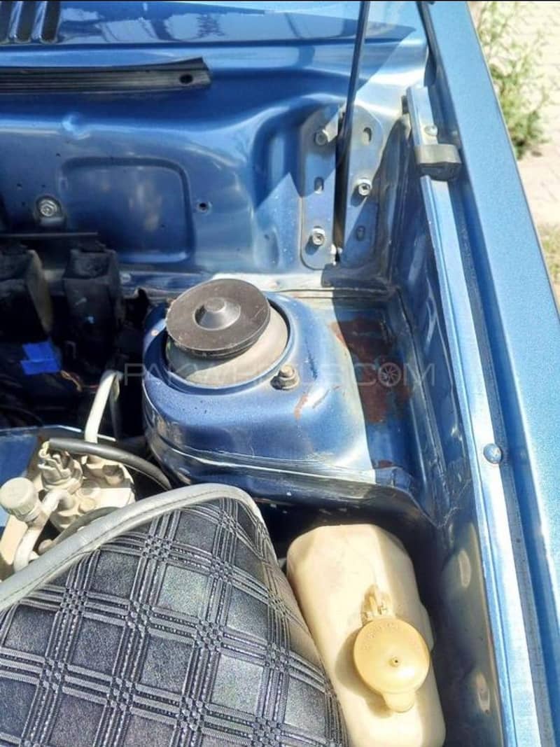 Suzuki Mehran VXR 5
