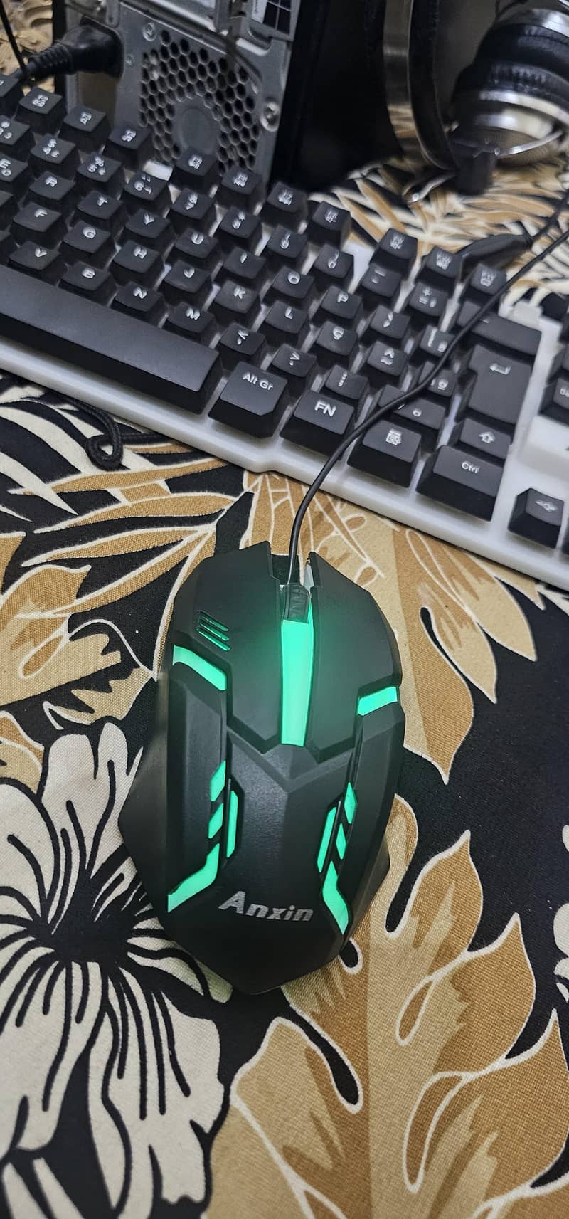 Gaming pc full setup with RGB keyboard And mouse Gta 5 installed 5