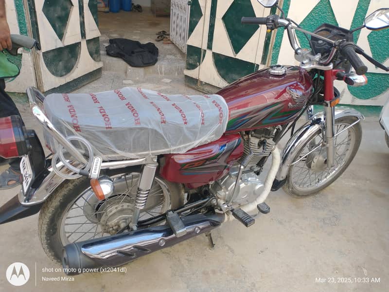 Honda 125, like new condition with ppf coding, 1900 km Runing 0