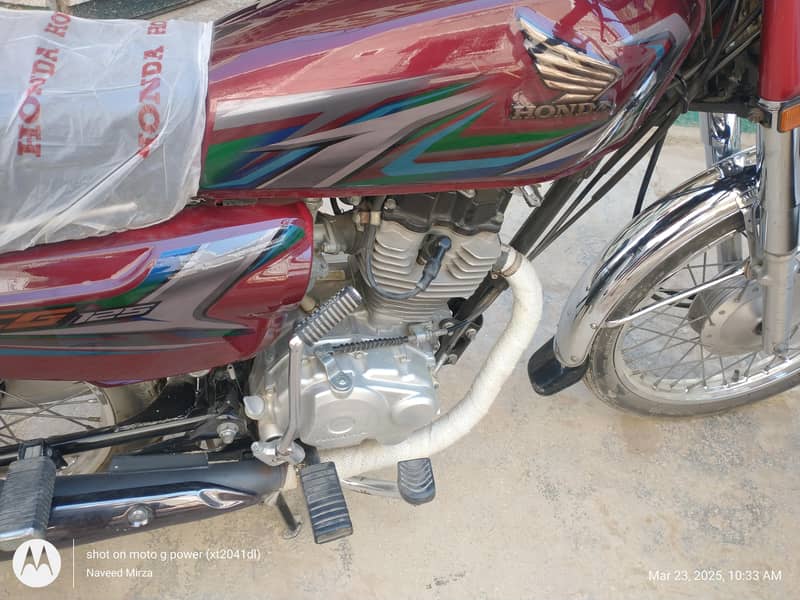 Honda 125, like new condition with ppf coding, 1900 km Runing 4