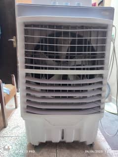 Air water cooler