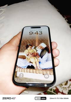 Apple iPhone 15