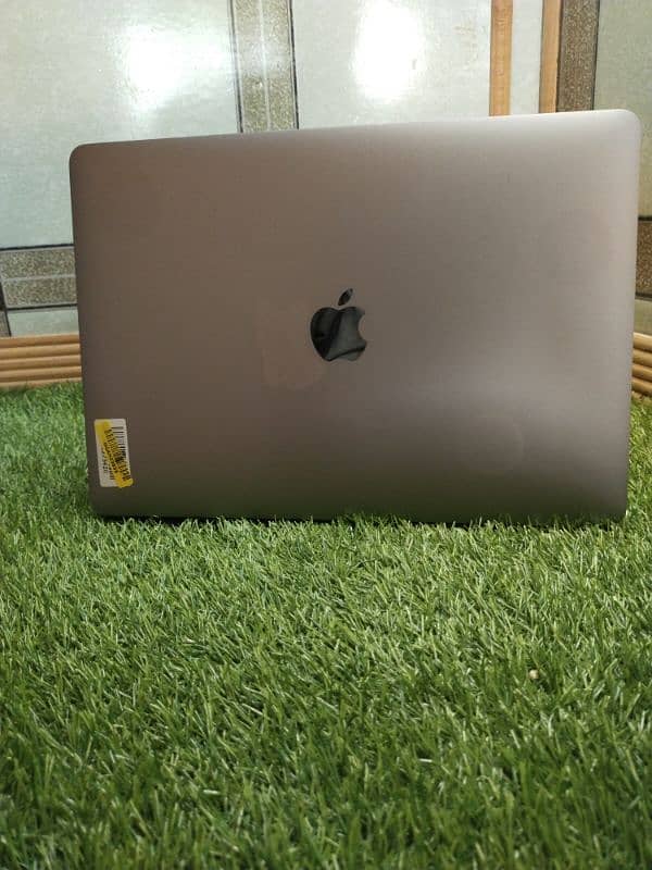 Apple MacBook Pro 2017(13.3")8/256 3