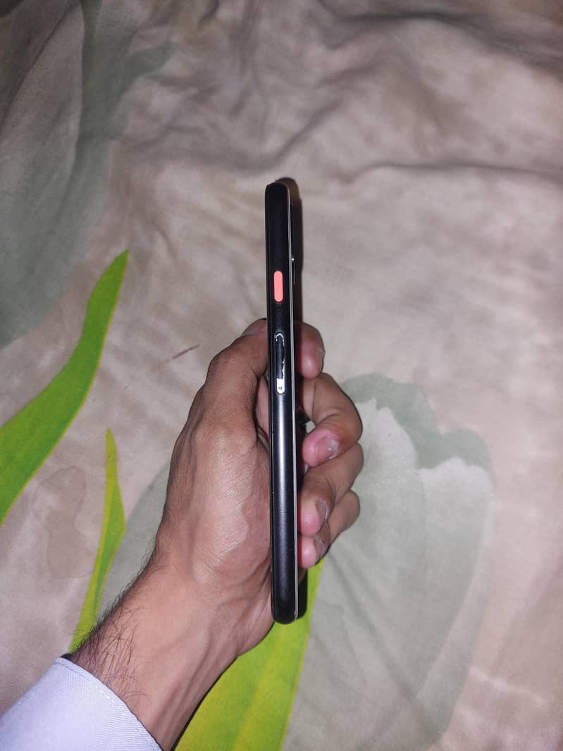 Google pixal 4 all ok no fault 6/64 read add exchage with bike 2