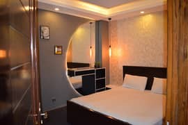1 Bedroom VIP Full furnish flat per day available in Bahria town Lahore