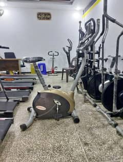Magnetic Exercise  120KG Weight Supported with Display Adjustable Seet