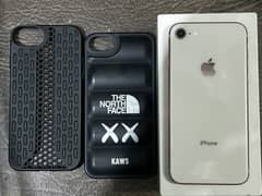 IPHONE 8