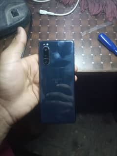 Sony axpirya 5 mark 2