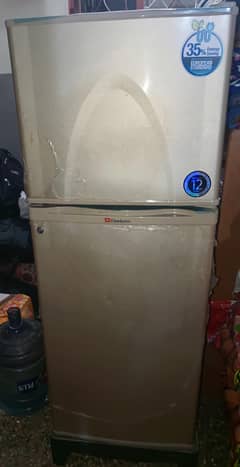 DAWLANCE REFRIGERATOR FOR SALE