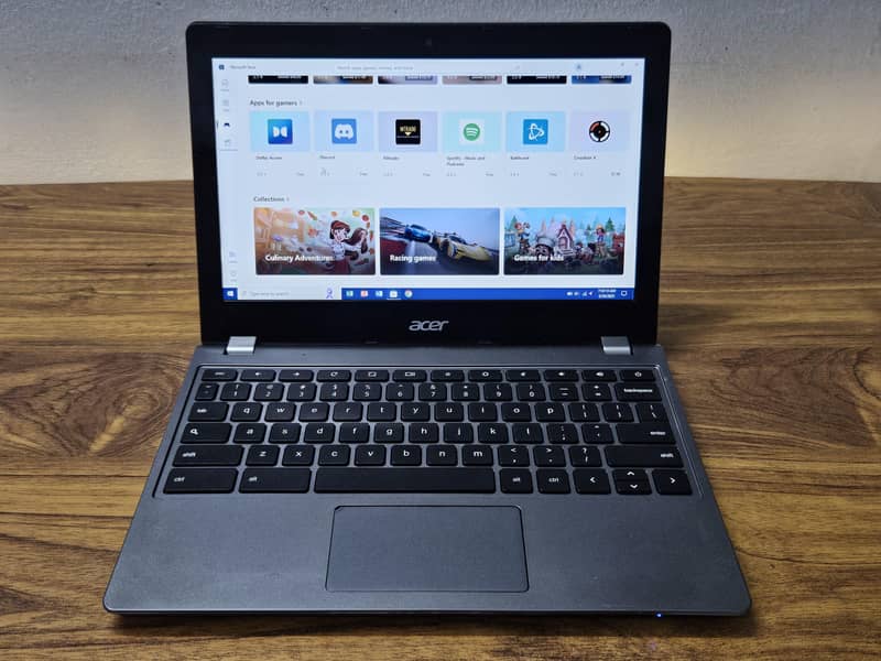 Laptop with Windows and Android both 6