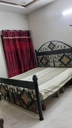 iron bed