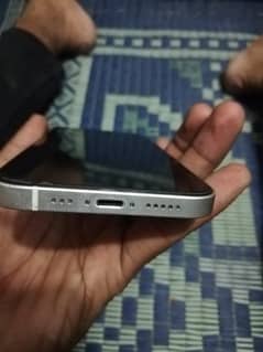 I phone 13 pro max la raha tha is liya sale kr raha ho