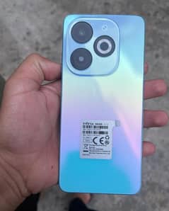 Infinix smart 8 pro 4+4/128Gb 10/9 with box and charger