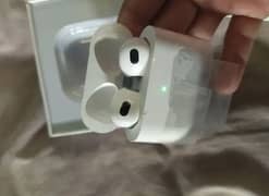 Airpods 2nd gen (almost new)