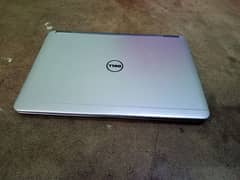 i7 4th gen Dell latitude e7240 laptop