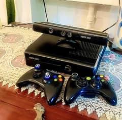 X box 360 slim + 2 controllers & kinect sensor
